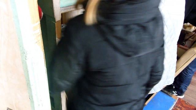 Лисичанск 18.03.2022 Гуманитарная помощь. Большинство людей очень довольны, выданной помощью. смотреть онлайн