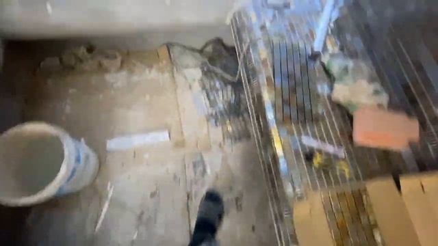 Как качественно и быстро делать подрезку мозайки стеклянной. На примере хамама смотреть онлайн