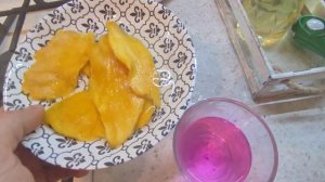 Эксперимент с диоксидом серы в манго. Производитель утверждает, что его там нет, но мы то знаем...