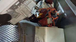 ДВЕ СТИРАЛКИ В МЕТАЛЛОЛОМ... ГДЕ ИСКАТЬ МЕДЬ... СКОЛЬКО МОЖНО ЗАРАБОТАТЬ... РАЗБОР СТИРАЛКИ.