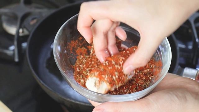 Болгарская закуска на праздничный стол / Рулетики из БЕКОНА с БРЫНЗОЙ смотреть онлайн