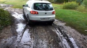 Volkswagen Tiguan impassable road ТИГУАН на бездорожье )))...