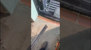 Керамогранит, примыкание к коробке входной двери