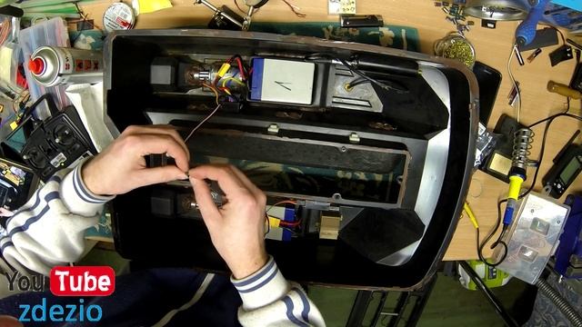 Jak Naprawić Łódkę Zanętową #4 ( Podpięcie Regulatorów ) смотреть онлайн