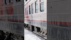 Прибытие и отправление на станцию Кола поезда №16 Арктика сообщением Москва Мурманск