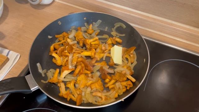 ЛИСИЧКИ с картошкой в сметане