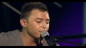 Как играет на гитаре Рома Билык? (Звери)