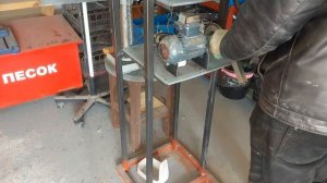 Как быстро и ровно отрезать профильную трубу болгаркой без разметки.