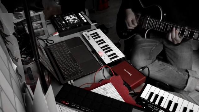 Kaossilator pro plus - jam - mad in love- Happy mice смотреть онлайн