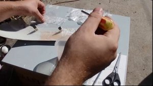 Как склеить или усилить пластиковые детали, эпоксидной смолой. Сделай сам.