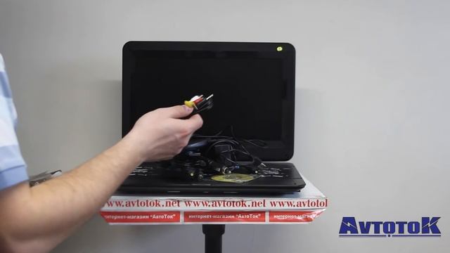 Портативный проигрыватель+телевизор SPL DS175 черный смотреть онлайн