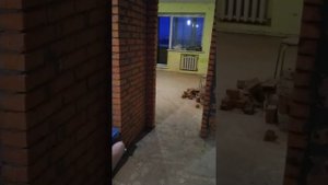 Примыкание кирпичной кладки к потолку
