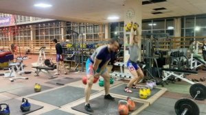 Рывок двух гирь 32 кг одна минута. Иван Денисов.avi