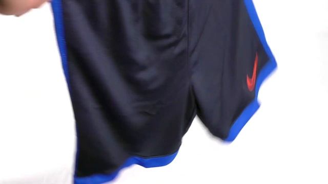 Футбольные шорты Nike Dry Acdmy Short смотреть онлайн