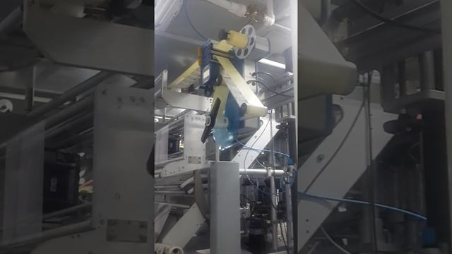 Этикетировка стеклянных ампул