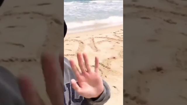 ?Тэхён + Ч? "Я скучаю по тебе... ты приходишь лишь во сне... " смотреть онлайн