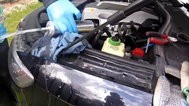 AUDI Q7 3.0 TDI замена топливного фильтра смотреть онлайн