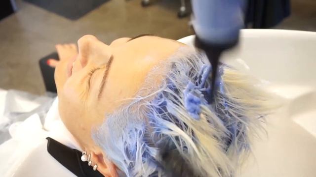 Идеальный блонд с системой осветления Paul Mitchell Blue Oil