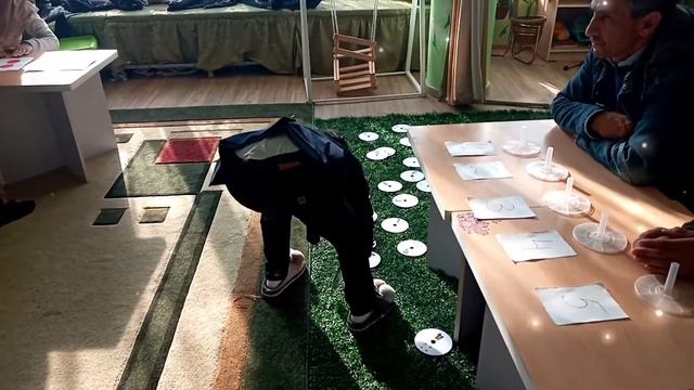 Изучаем геометрические фигуры и цифры