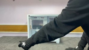 Сборка белого игрового ПК с I7 12700KF  4070ti в мастерской StaxMan