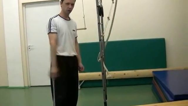 Передвижение по скамейке различными способами