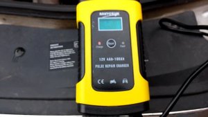 Зарядное устройство для аккумулятора 12 вольт Алиэкспресс. Car battery charger ZYX-J10 Aliexpress