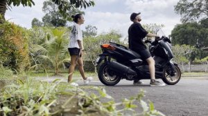 НЕУКЛЮЖИЙ ДИВАН ИЛИ КОРОЛЬ ДОРОГ? Обзор Yamaha Xmax 2022, 2023, сравнение поколений