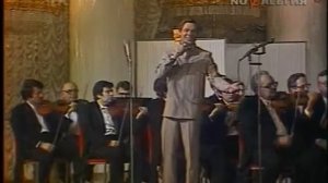 Ходит по полю девчонка 1987