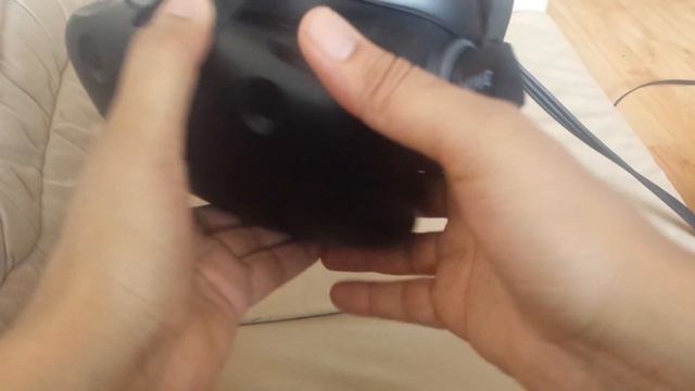 How to Easy Fit the HTC Vive Earbuds / Headphones смотреть онлайн