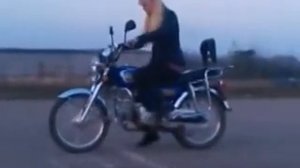 как я пыталась научиться ездить на мопеде