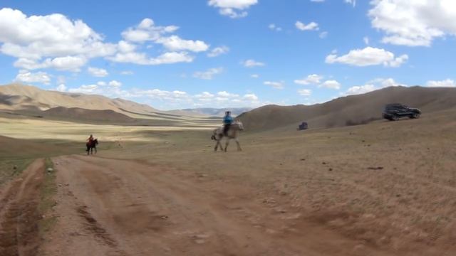 Монголия, великое путешествие на УАЗе -часть 3 - Скачки - trip to Mongolia horse racing смотреть онлайн