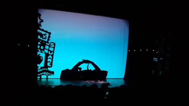 Shadowland Pilobolus Dance Theater (Bahrain March 27,2015) смотреть онлайн
