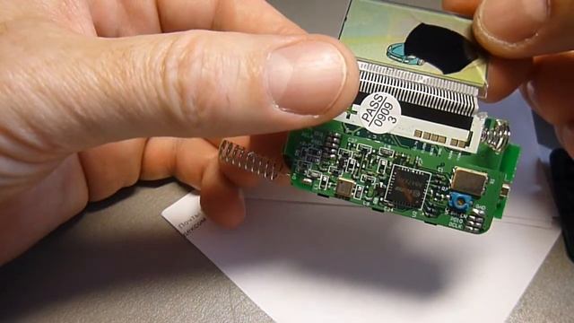 Замена дисплея в брелке Centurion Tango V2 смотреть онлайн