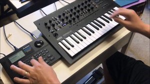 Alesis SR-16 Drum Machine + Korg Minilogue XD Jammin'