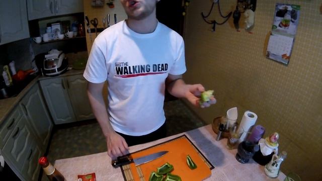 Теплый салат из кальмара смотреть онлайн