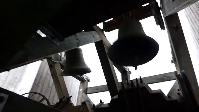 Glockenläuten der Kath. Filialkirche Albertus Magnus in Eggenstein-Leopoldshafen смотреть онлайн