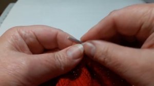 Шапка с рюшами спицами  Часть 2