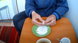 КАК СДЕЛАТЬ ТЕСТО ДЛЯ РЫБАЛКИ КОТОРОЕ НЕ СЛЕТАЕТ С КРЮЧКА ?! ВЕЧНАЯ НАСАДКАДЛЯ ЛЕЩА ,КАРАСЯ,КАРПА