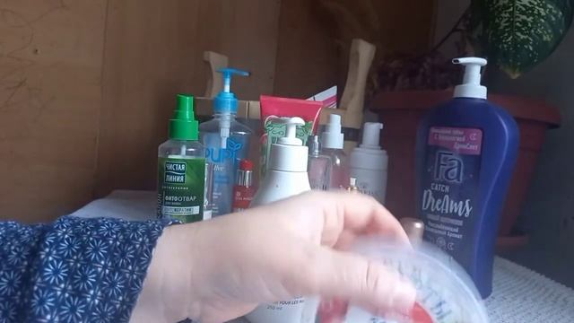 Пустые баночки /целый таз уходовой косметики ,куда столько⁉️ ?Ив Роше ,куда уж без него смотреть онлайн