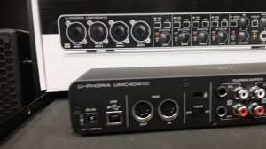 Звуковая карта Behringer UMC404HD