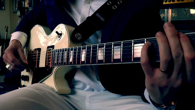 THIAGO STRAIOTO'S TOP 14 GUITAR RIFFS - DIEZEL VH2 смотреть онлайн