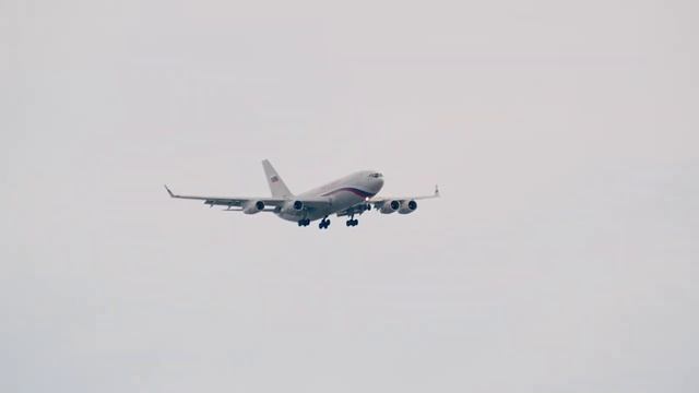 Ilyushin Il-96-300 RA-96018 Rossiya - Special Flight Squadron Approach To Vnukovo 17.06.2020