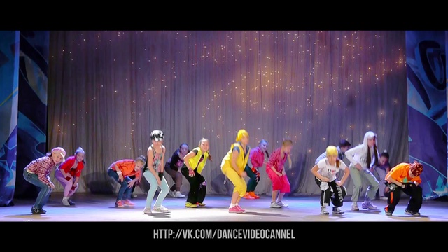 Танец под бум бум бум. Бум в танце ихвильнихт. Dance Boom.
