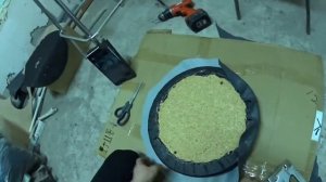 Как ЗАМЕНИТЬ СТАРУЮ обивку стула или табурета!!!своими руками!