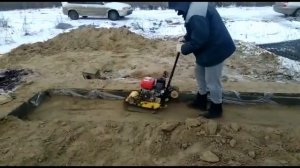 Как правильно утрамбовать песок перед заливкой полов