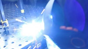 Сварка ПОЛУАВТОМАТОМ с Чемпионом МИРА .Горизонтальный шов, корень .