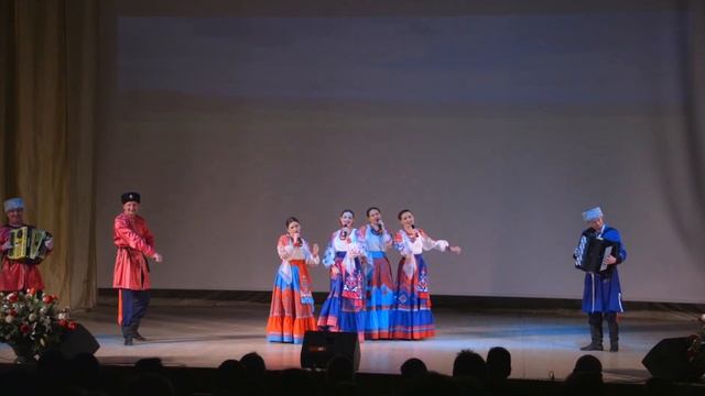 "Как хотела меня мать..."