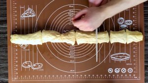 Пампушки с чесноком к борщу. Как приготовить чесночные пампушки