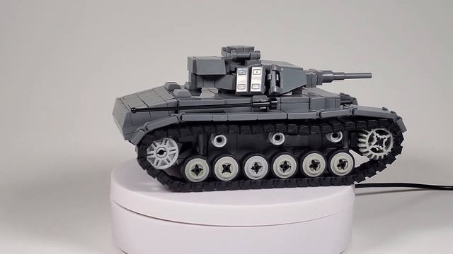 Building the Panzer III J in LEGO смотреть онлайн