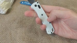Нарядно! Нож Benchmade Bagaut (копия) в белом